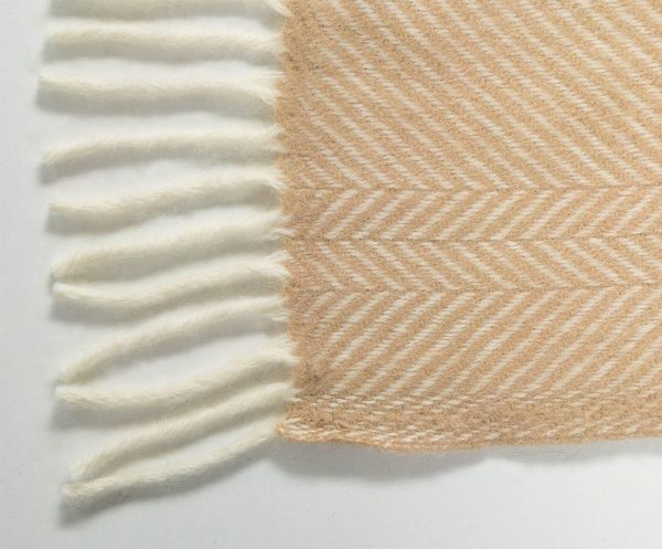 Wolldecke Fischgrätmuster – 100 % Schurwolle, Woolmark-zertifiziert, 130 x 200 cm, Scandi Stil, sand – Bild 2